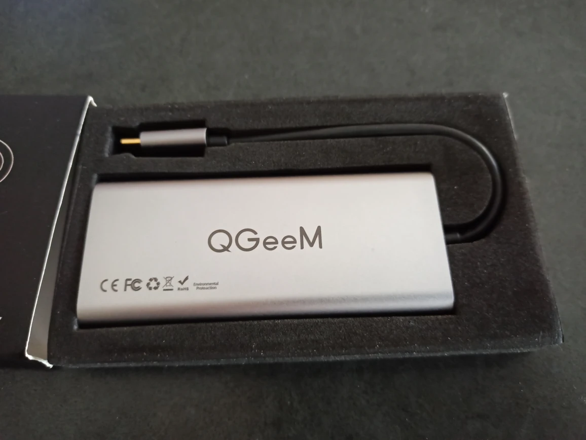 QGeeM USB C Hub HDMI 7 in 1 - photo 2