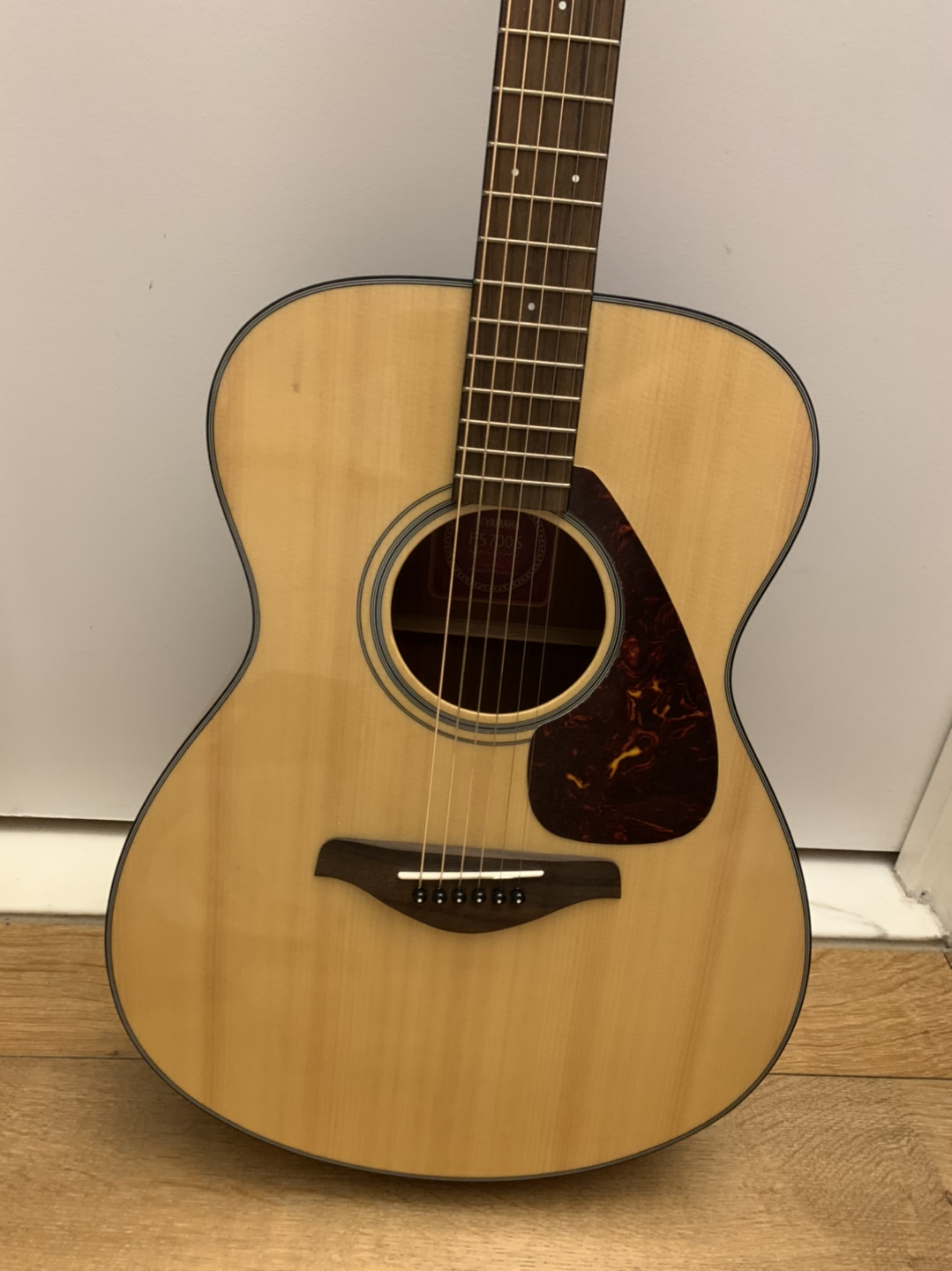 Yamaha Guitar FS700S 