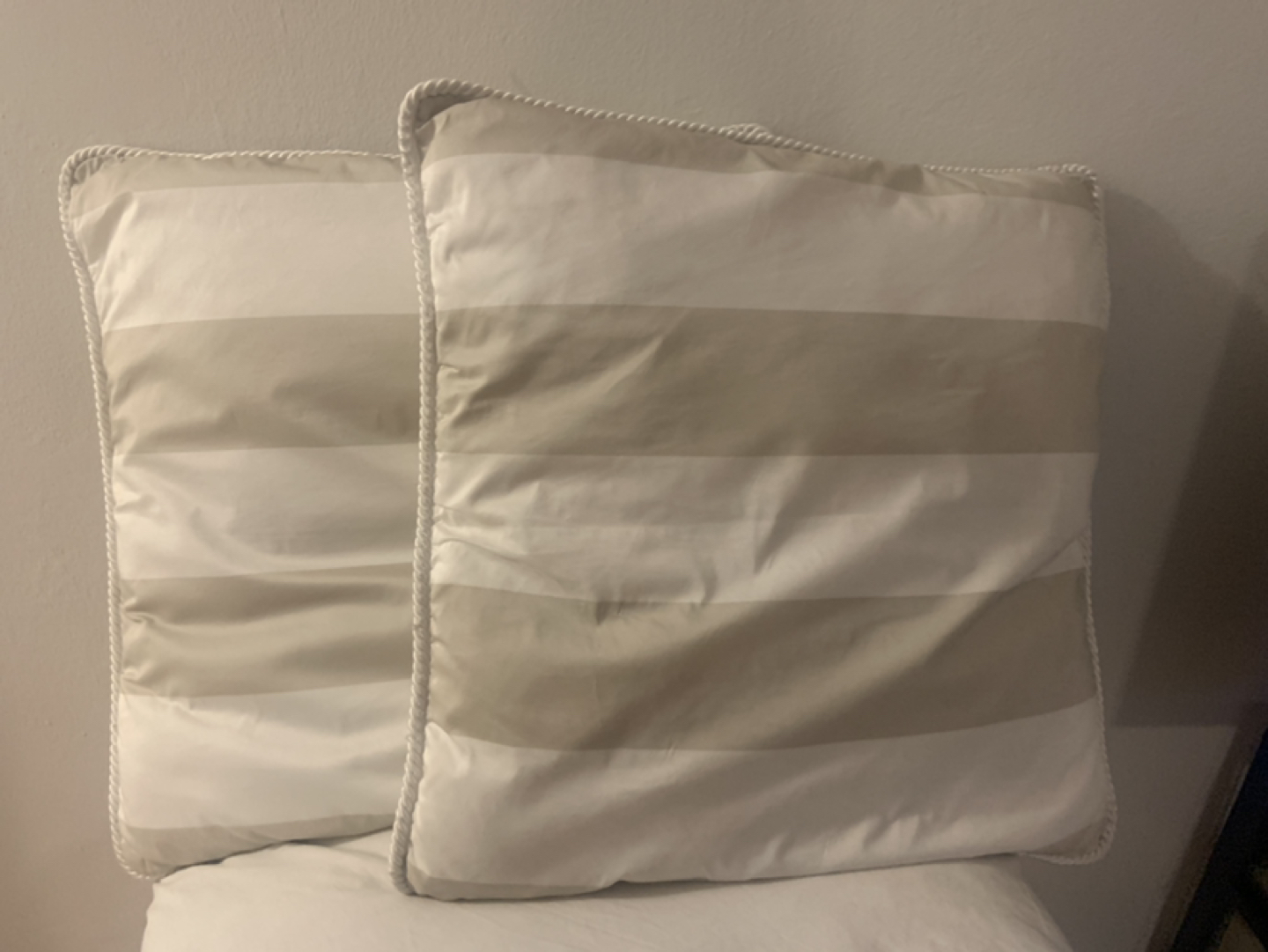 Cussion pillows - photo 2