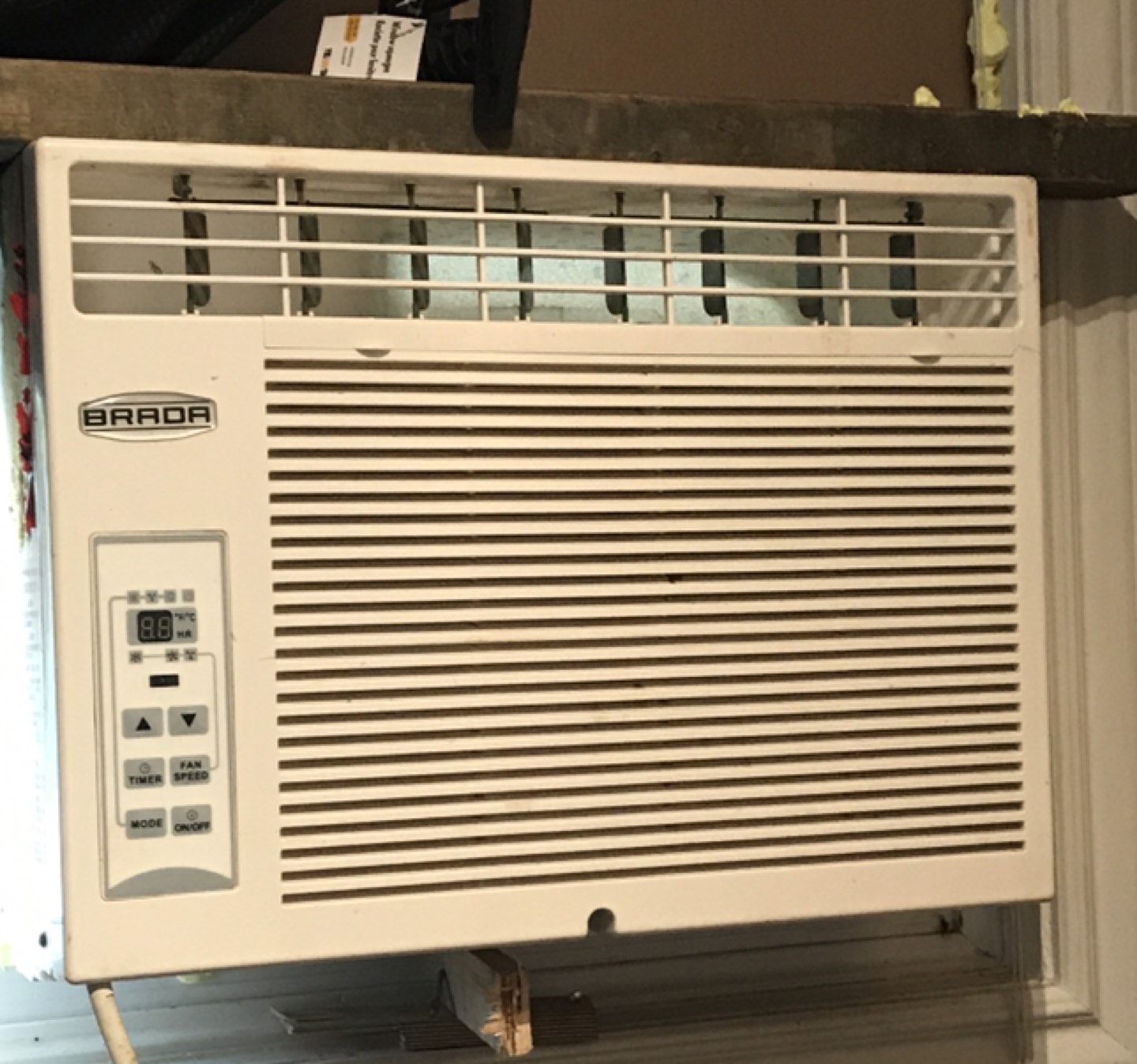 12 000. BTU air conditioner  thumbnail