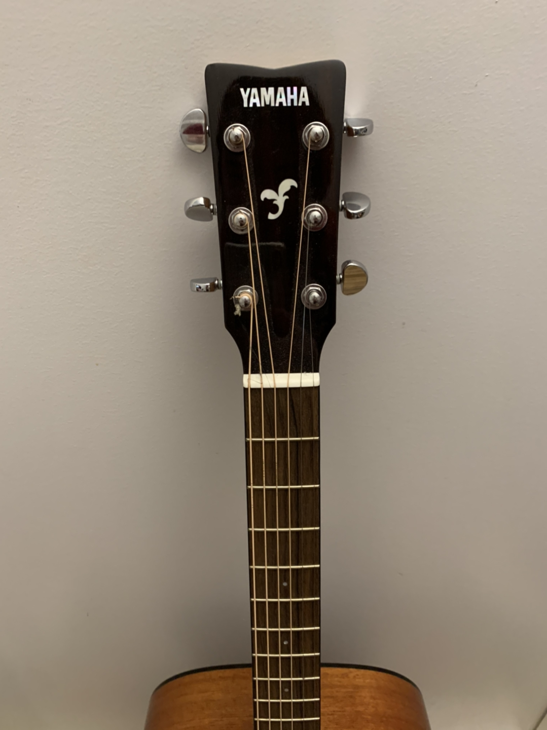Yamaha Guitar FS700S  - photo 4