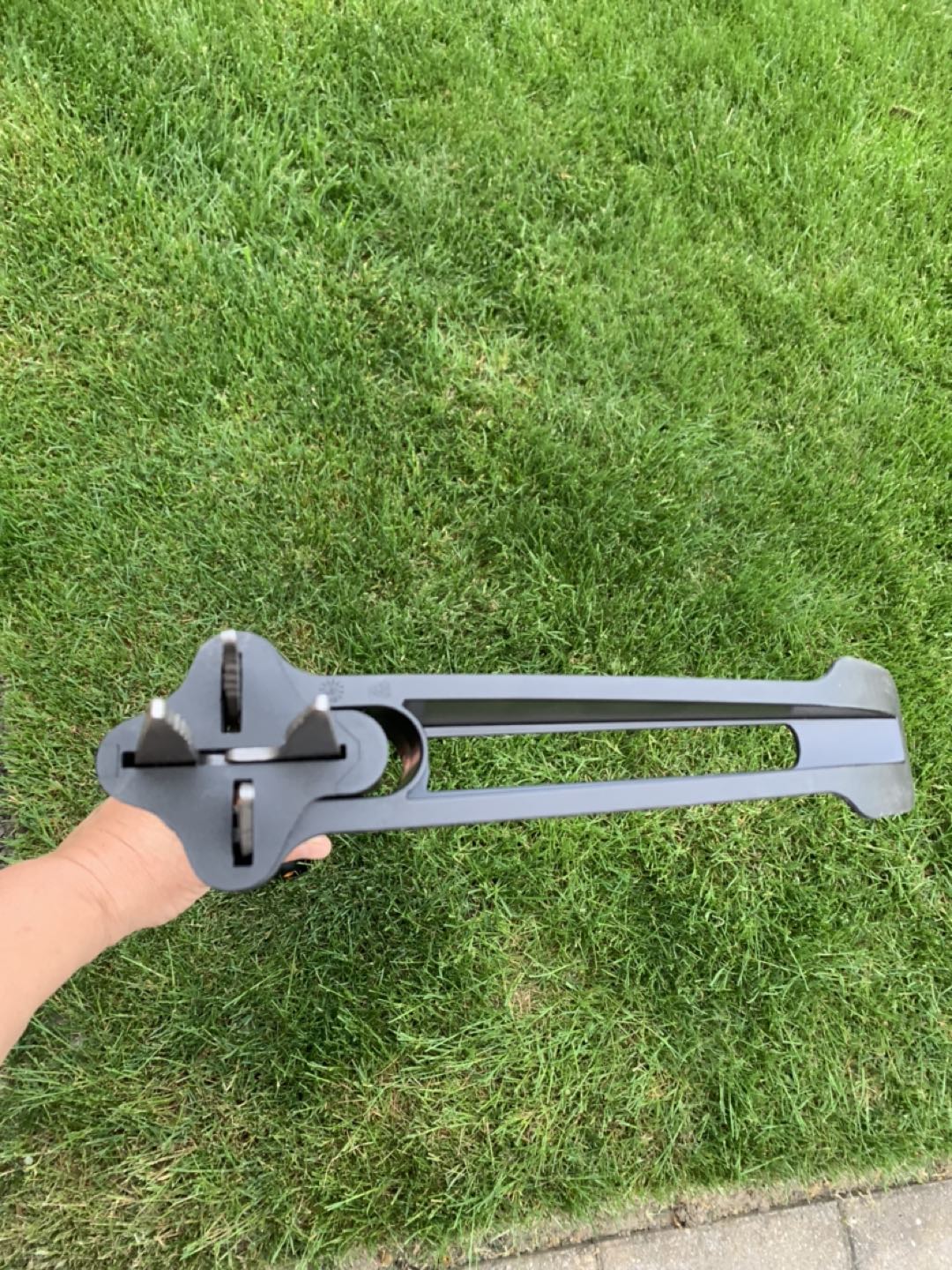 New Fiskar extendable weed puller - photo 3
