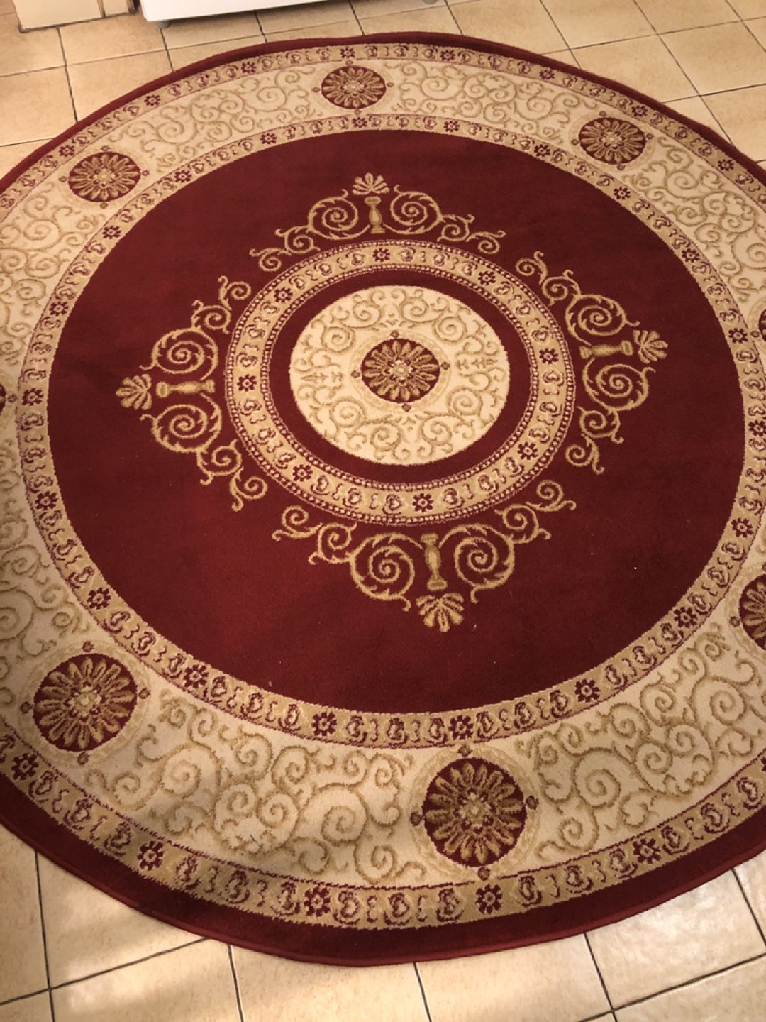Large circular rug  image indicator(2)