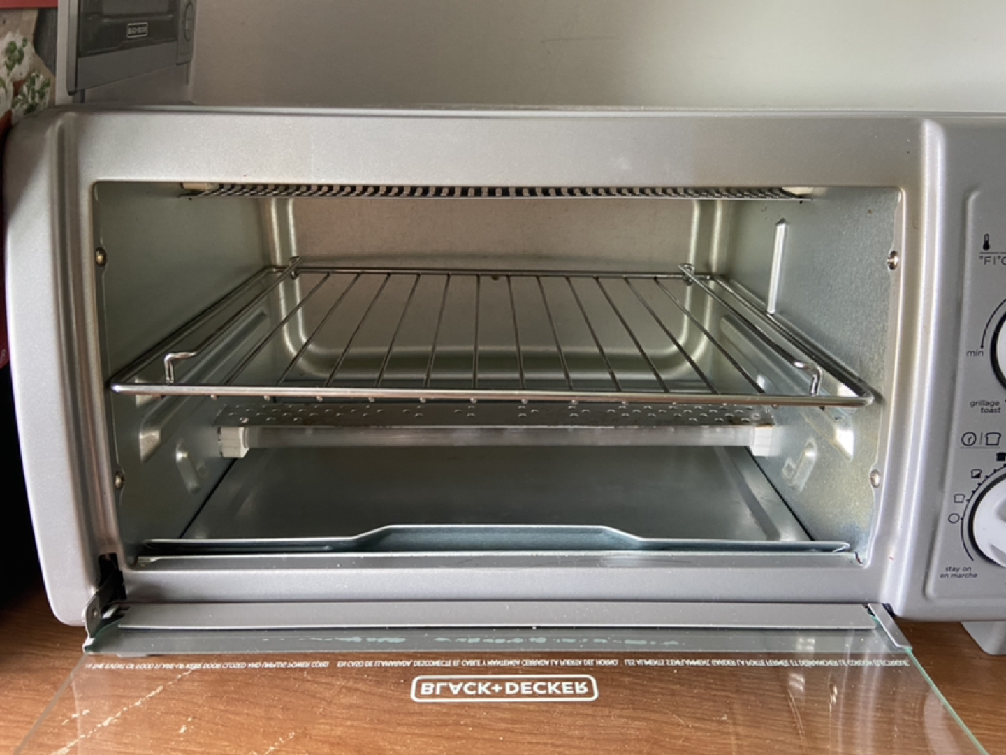 Black decker 4 slice toaster oven image indicator(4)