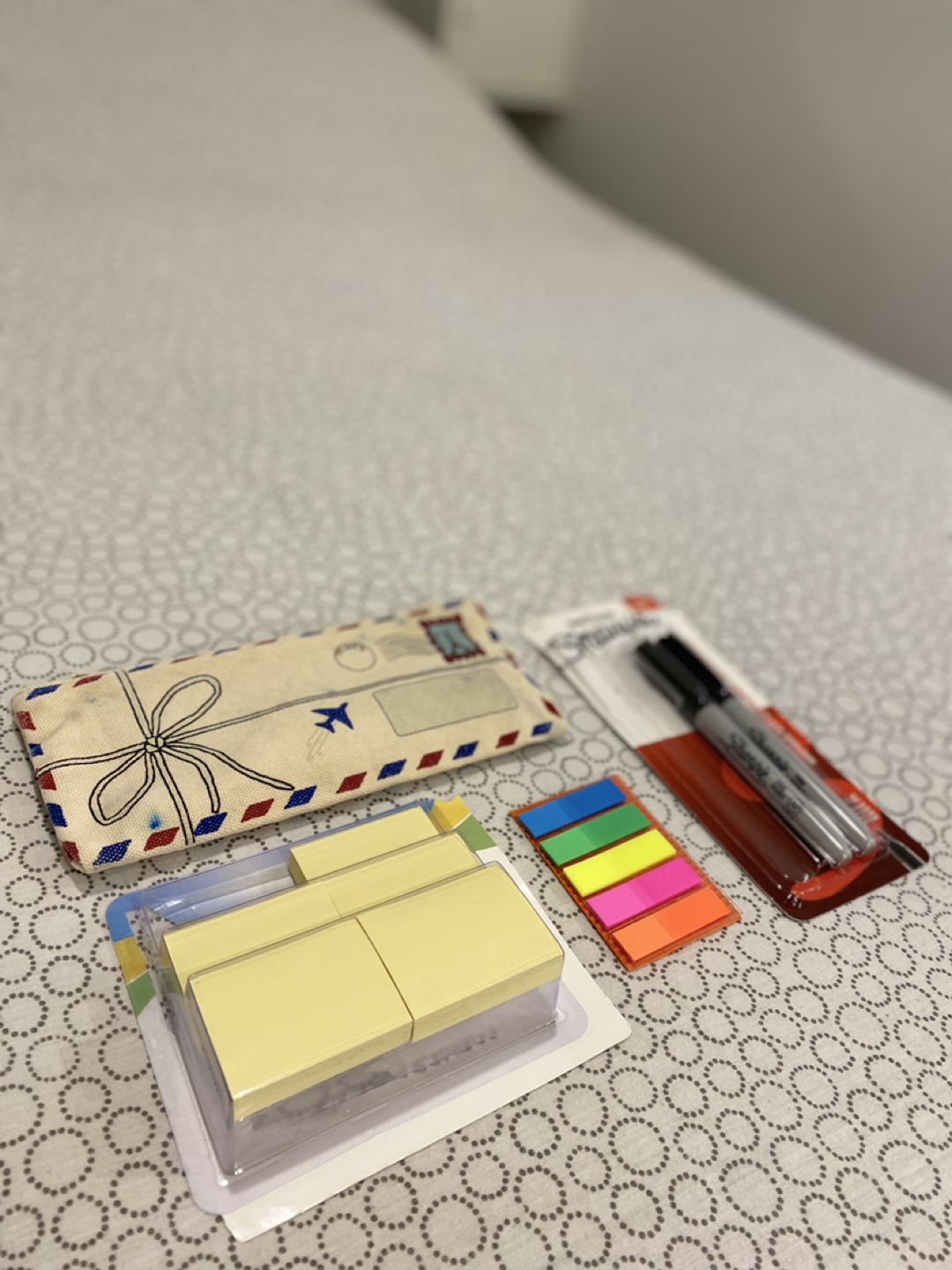 School supplies  - photo 2