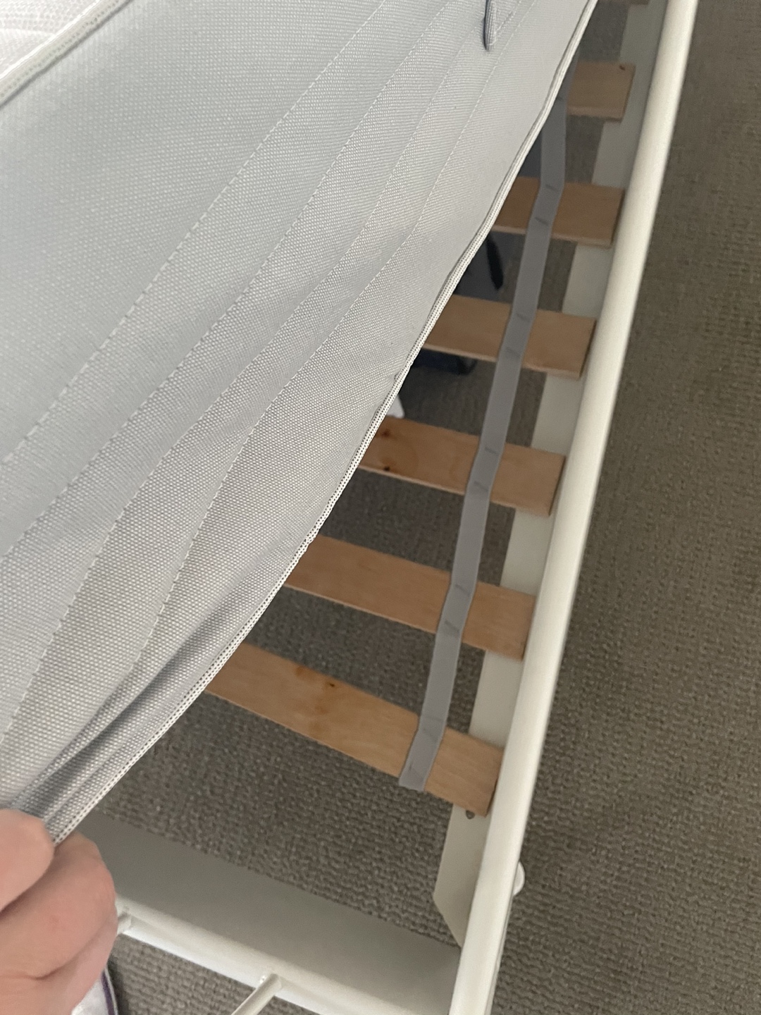 Bed frame and slatted base, queen size  - photo 3