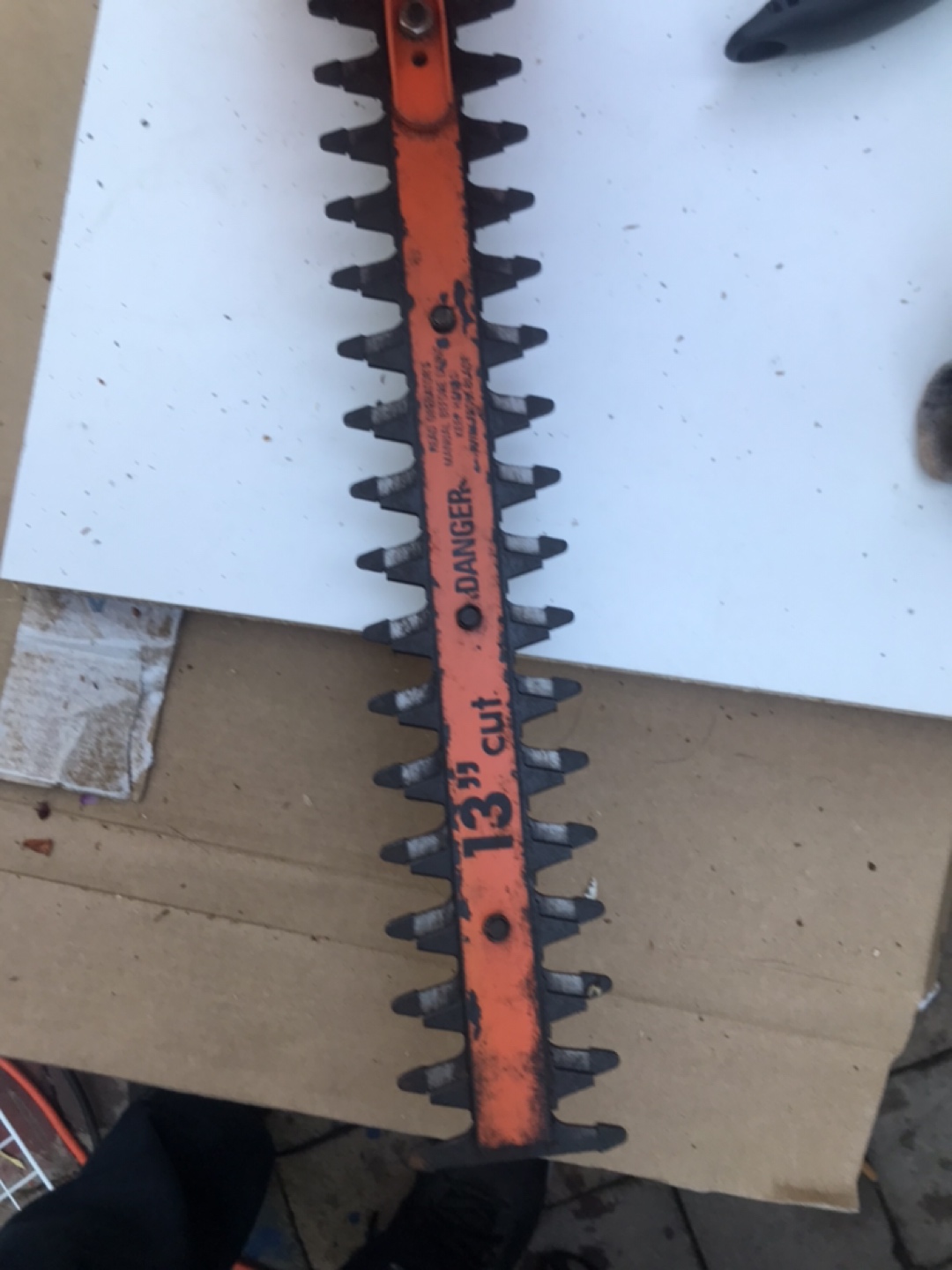 Black and Decker Hedge Trimmer  - photo 4