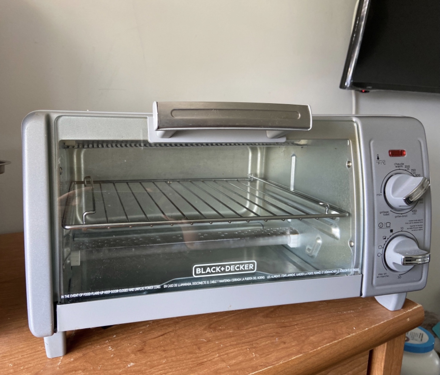 Black decker 4 slice toaster oven image indicator(3)