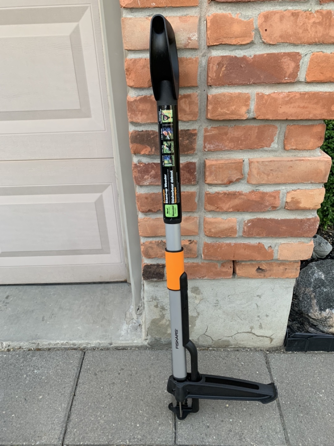 New Fiskar extendable weed puller