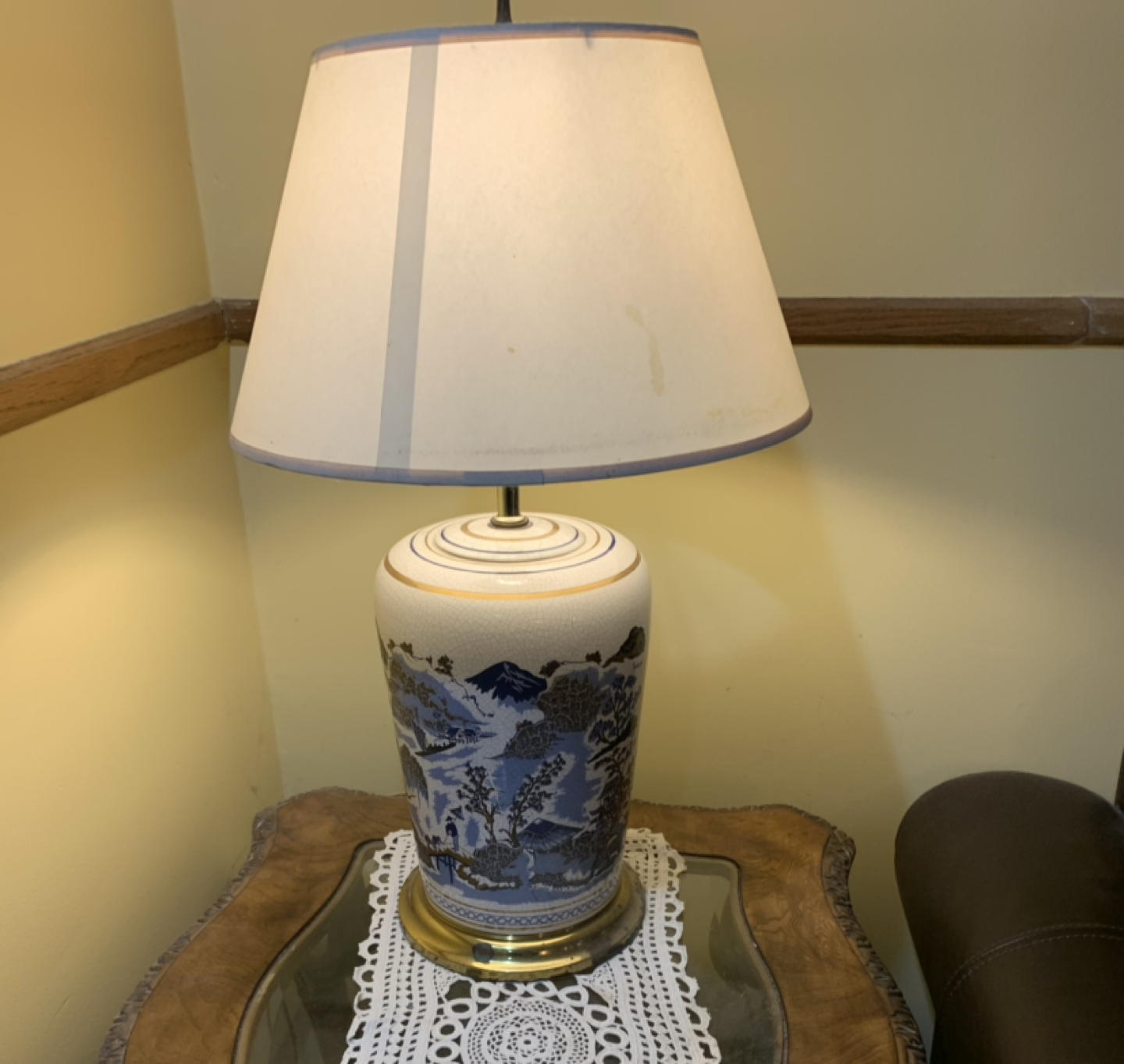 Table lamp