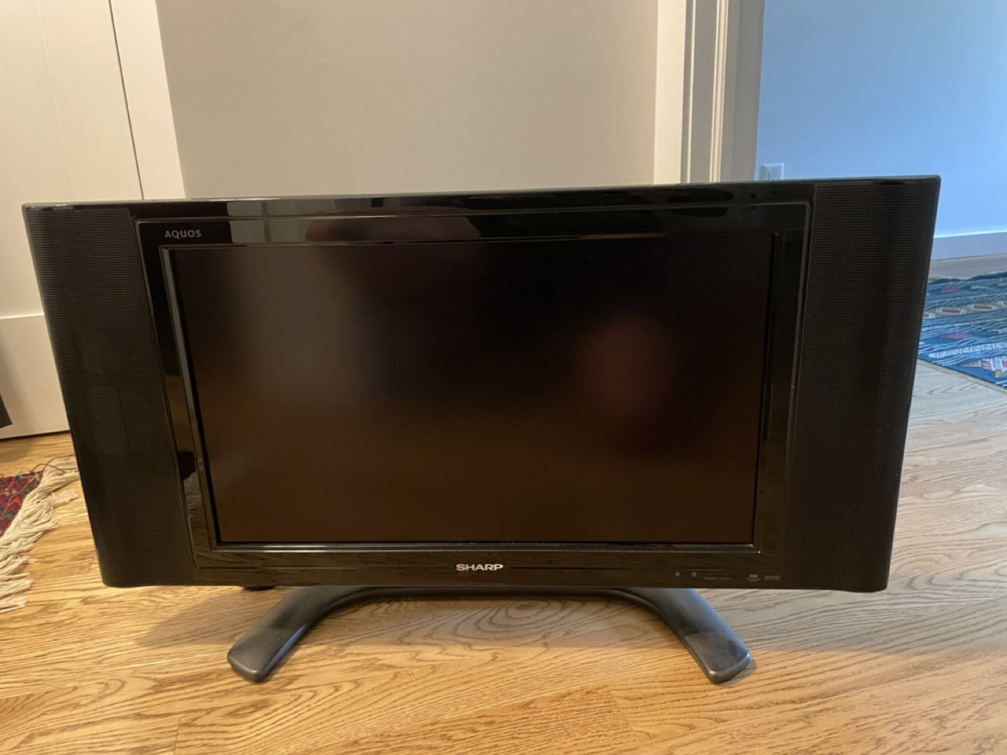 TV Sharp Aquos - photo 4