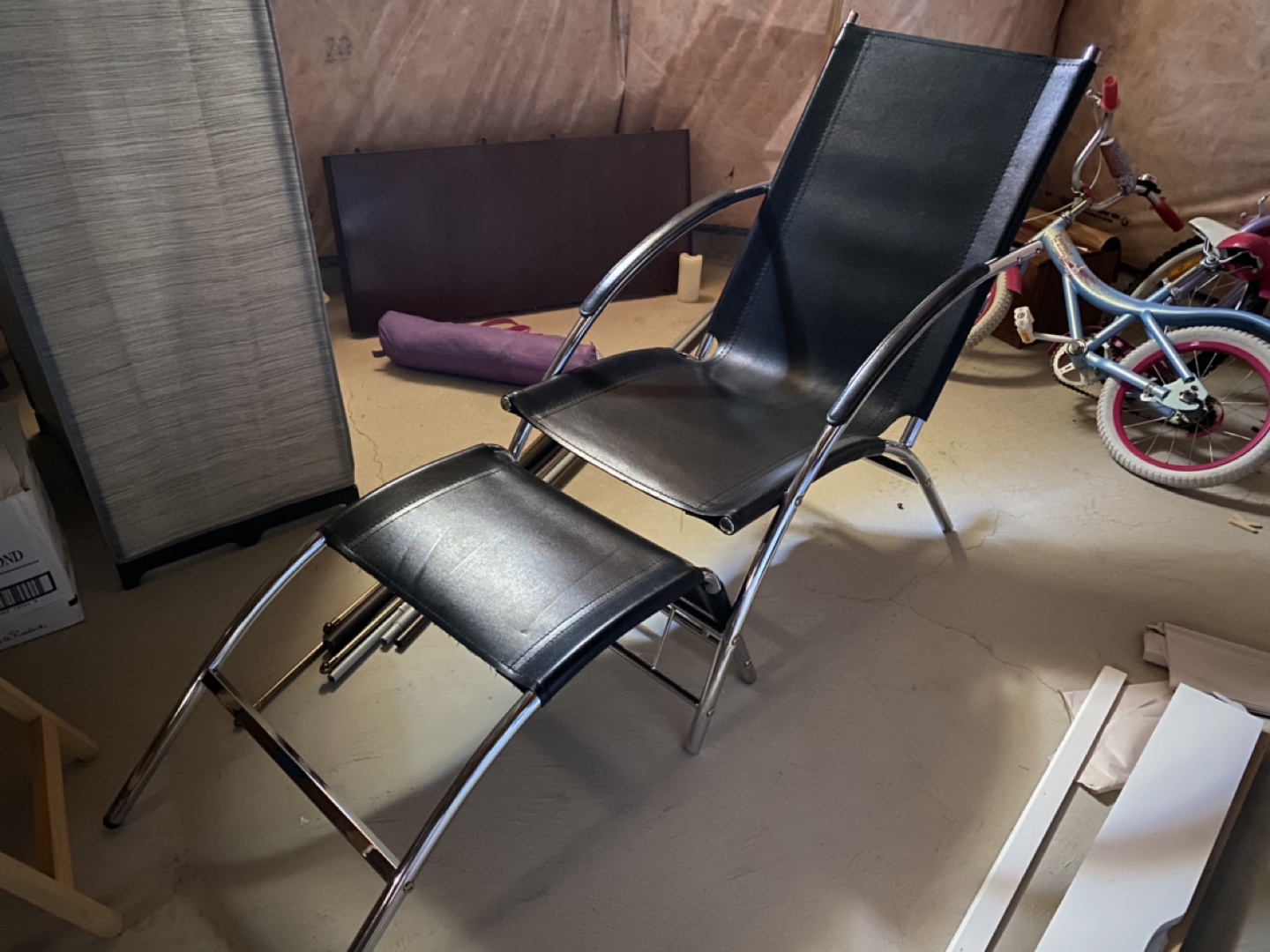 Black Leather resting chair - photo 2