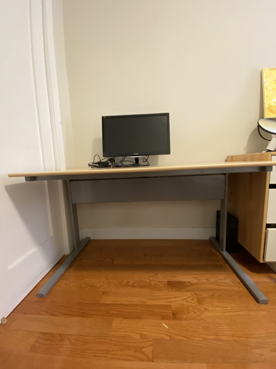 *Rare* Ikea Fredrik desk 