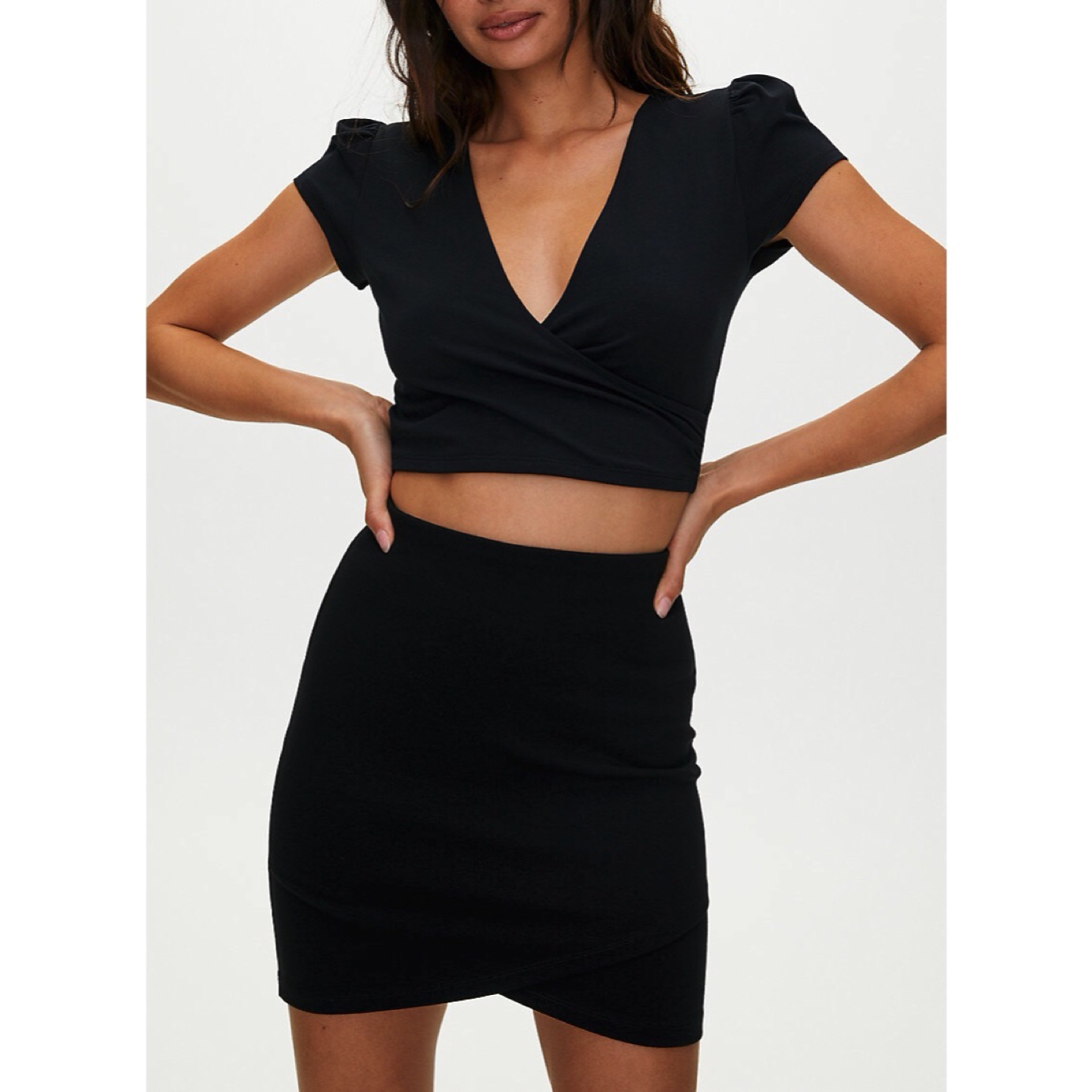 BNWT Aritzia Sunday Best Primrose Skirt thumbnail