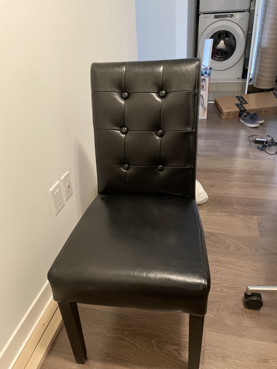 Leather Chair  image indicator(3)