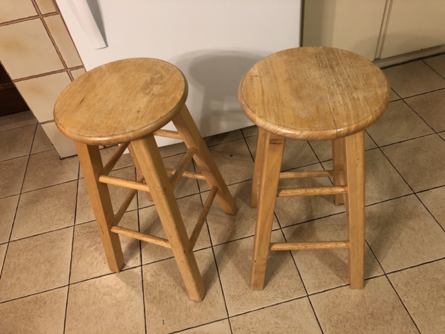 wooden stool  image indicator(2)