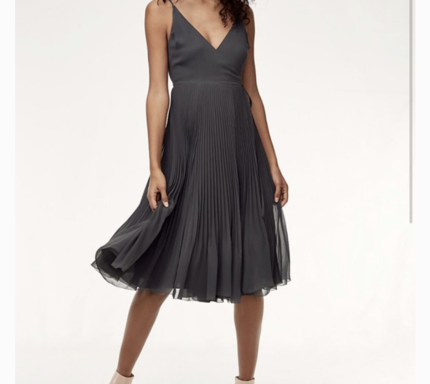 Aritzia Wilfred beaune dress, size M balck - photo 3