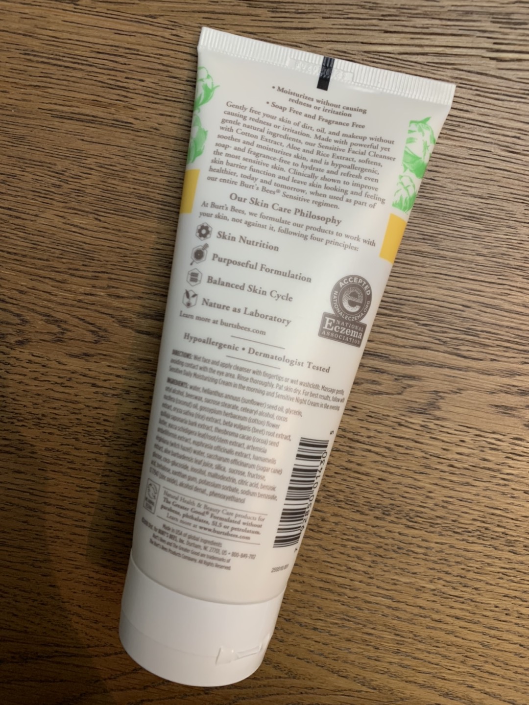 Burt’s Bees Facial Cleanser - photo 2