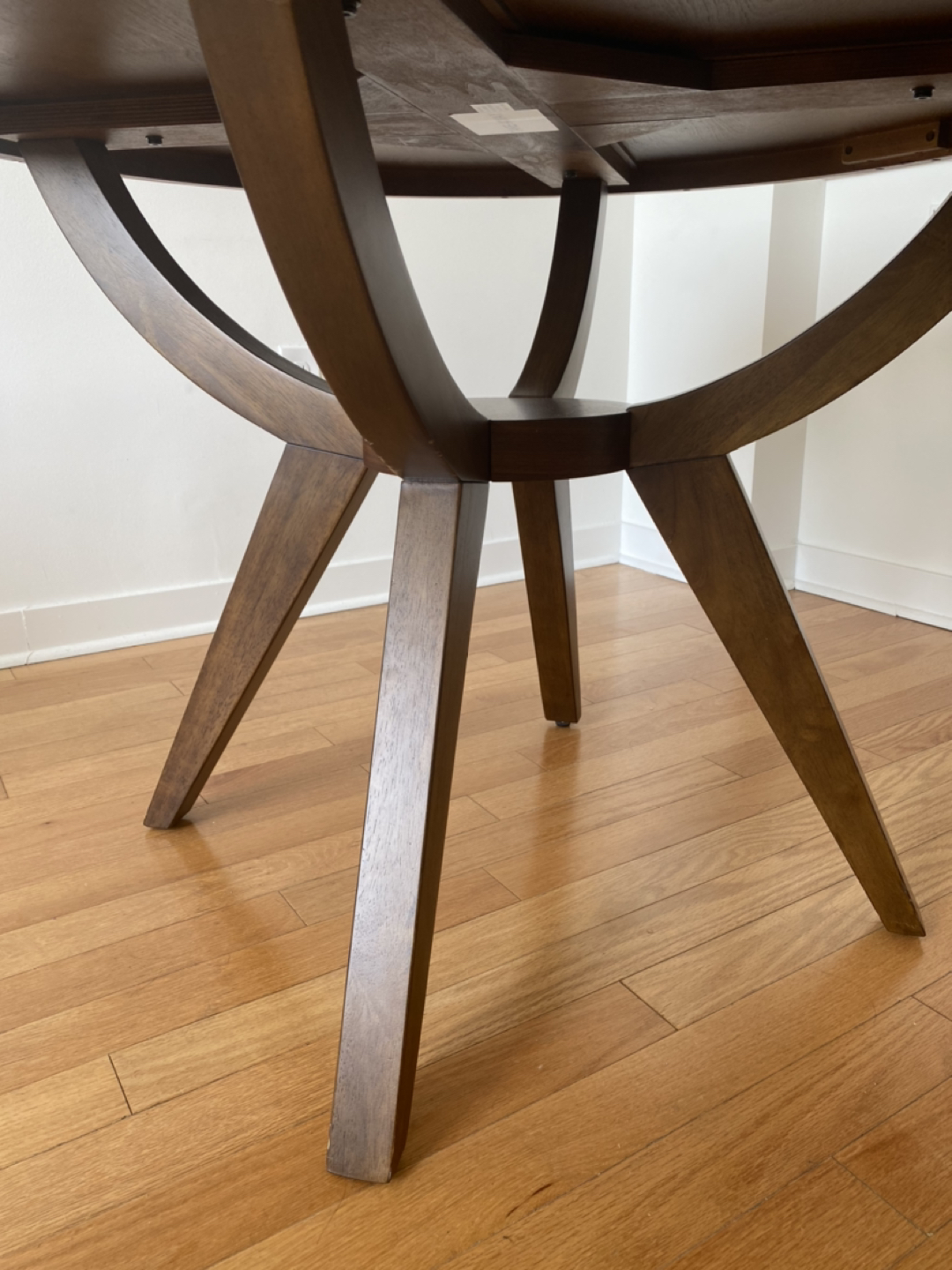 Westelm dining table (round) - photo 2