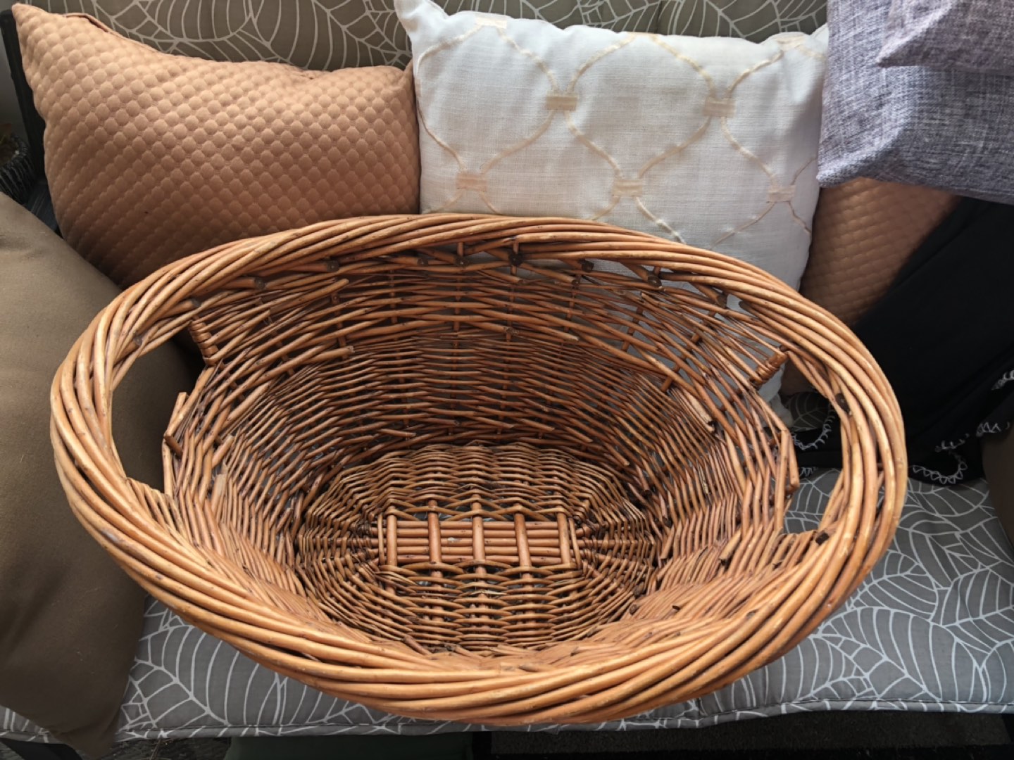 Basket $5 PickUp: Eglinton-Mt.Pleasant  - photo 3