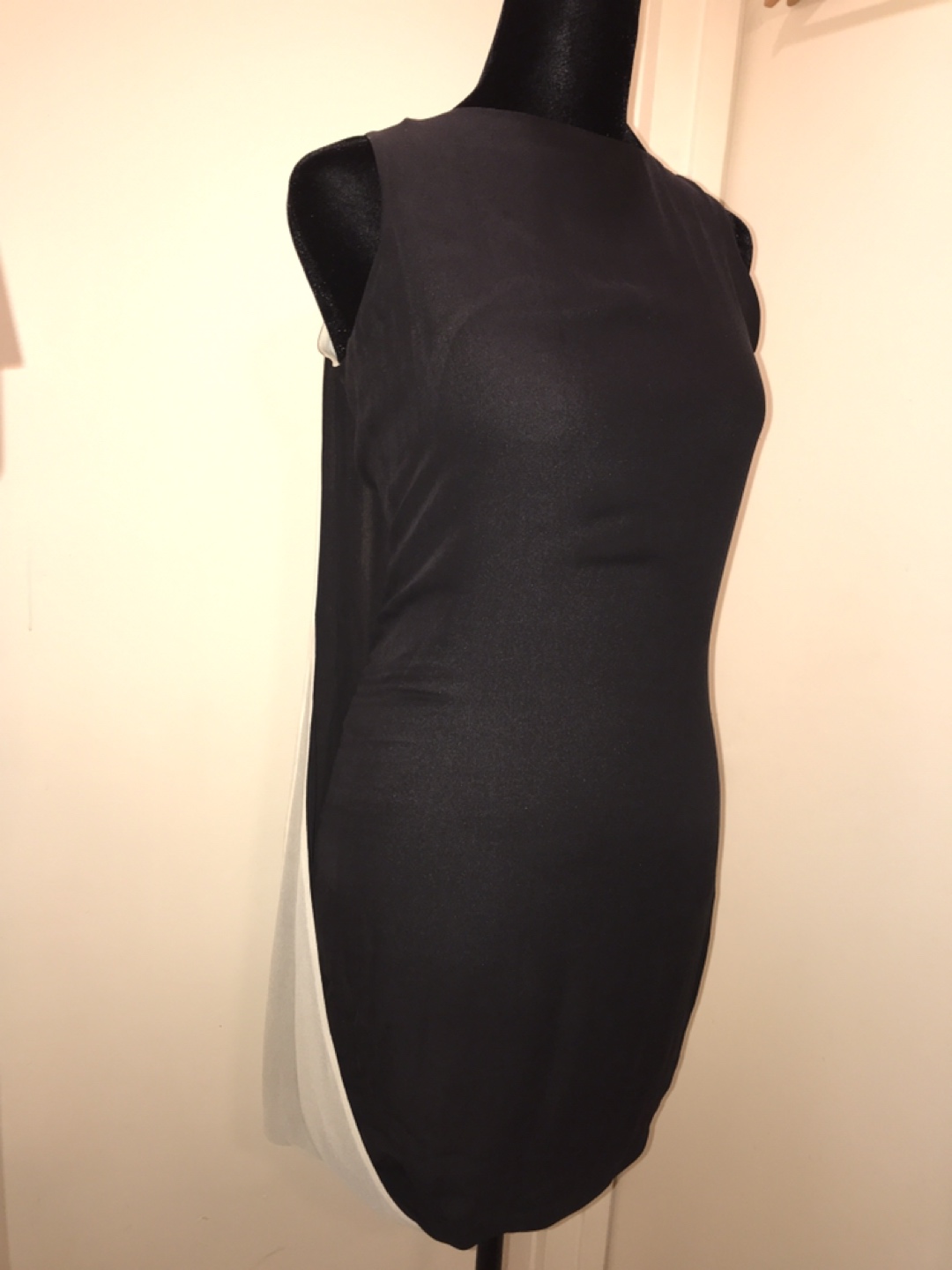 Black and off-white silk dress, Halston - photo 2