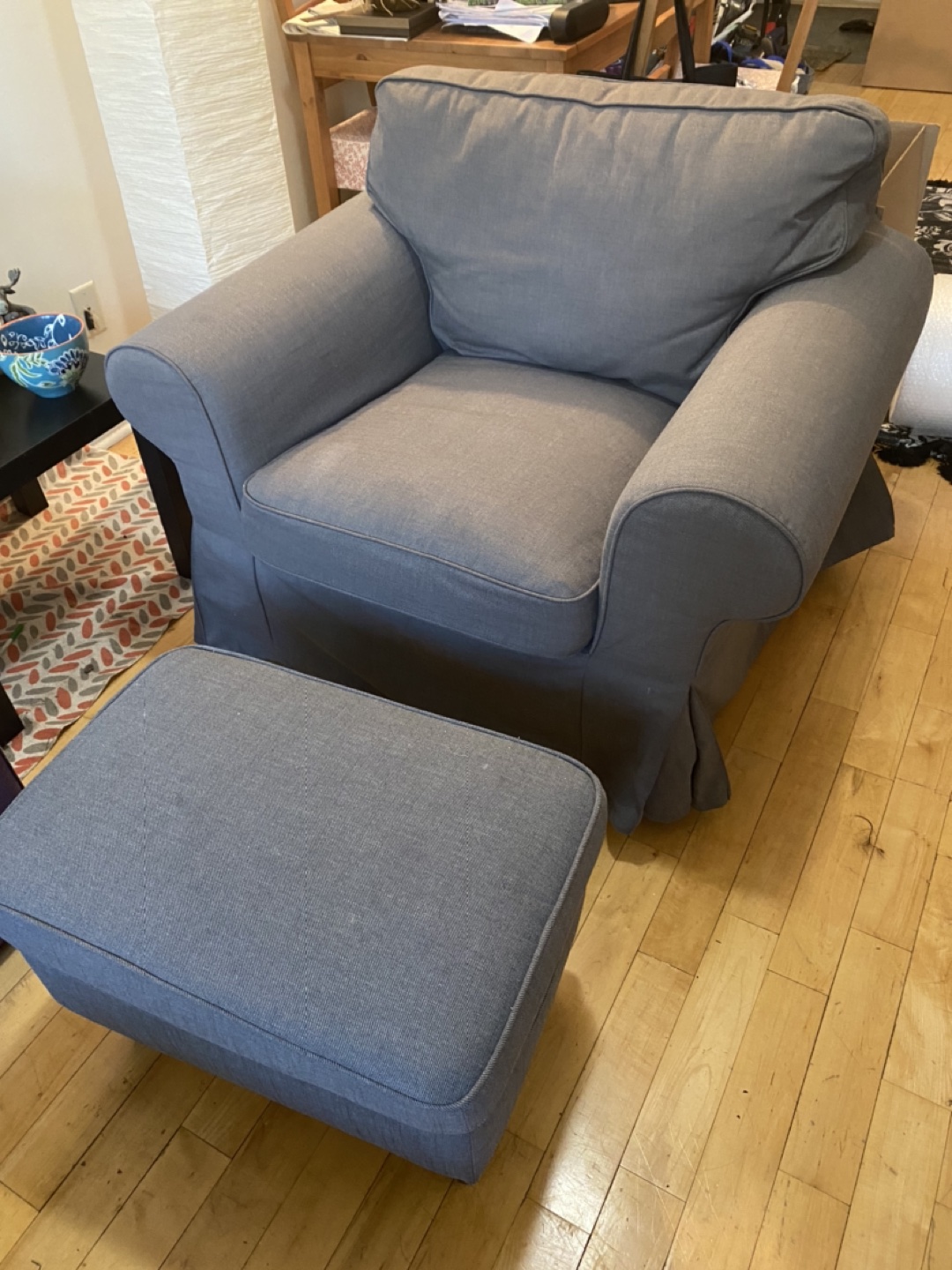 Armchair and matching ottoman  image indicator(3)