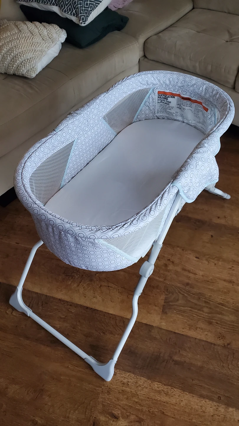 Compact Portable Bassinet