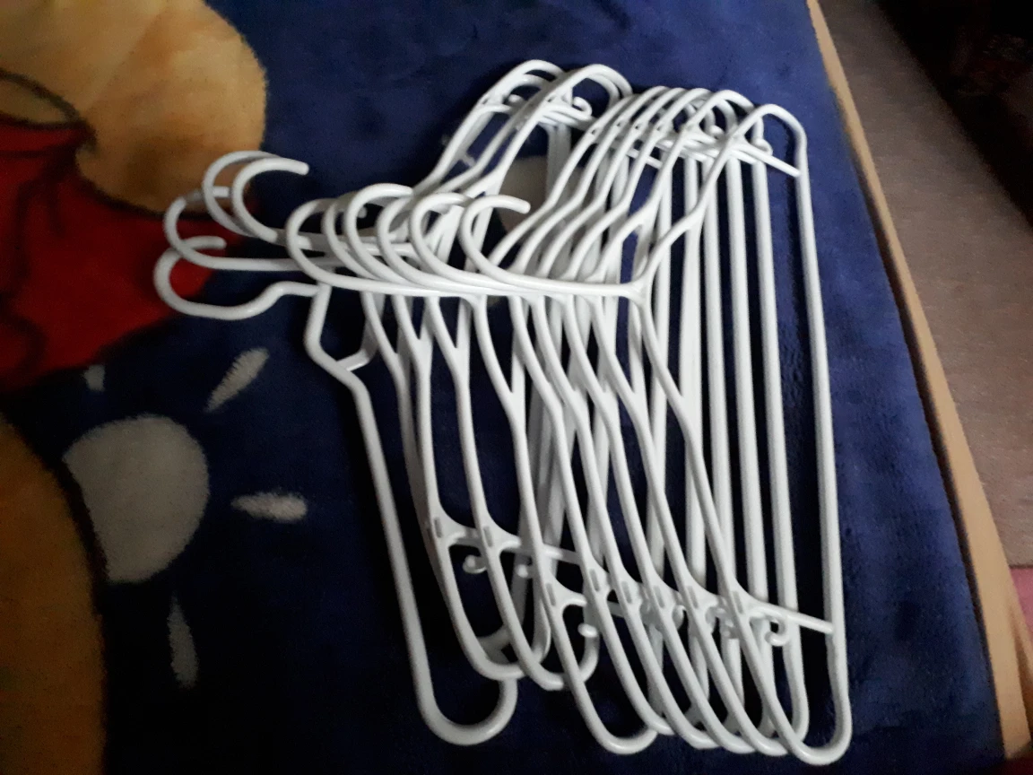 white thin hanger - photo 2