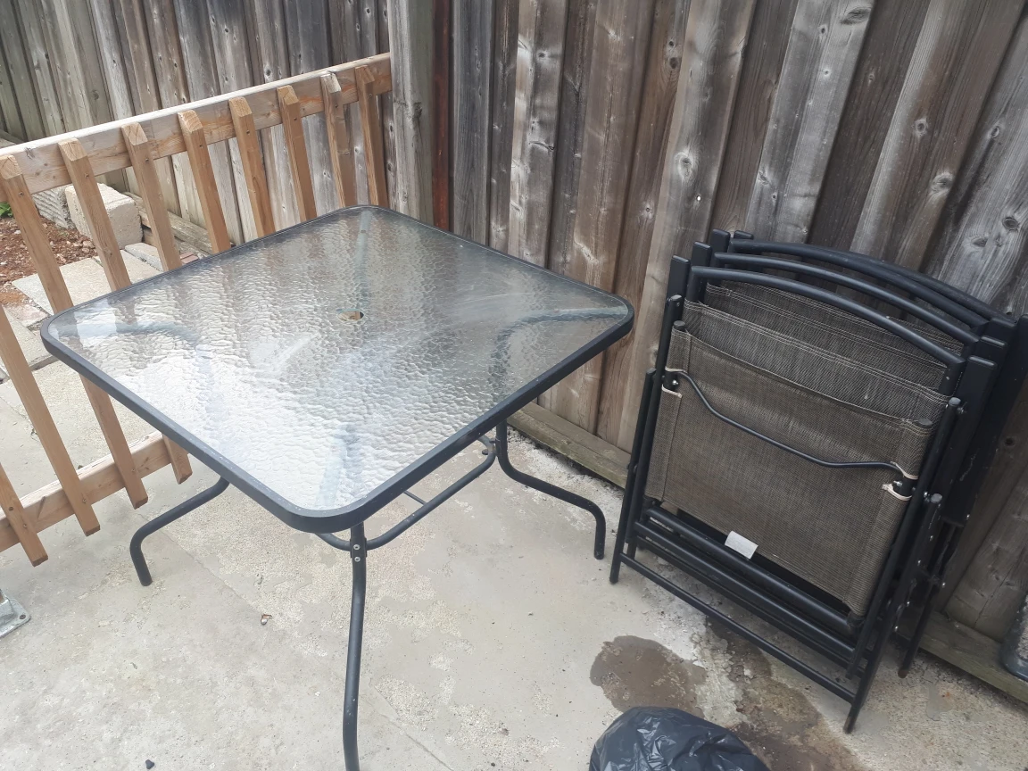 Patio table