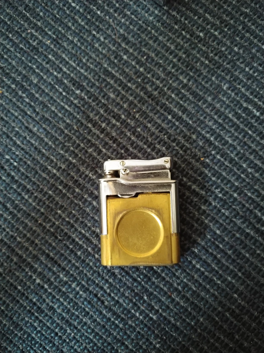Colibri Silver Tone Lighter Made in France Plus 5 Ronson Flints - photo 4