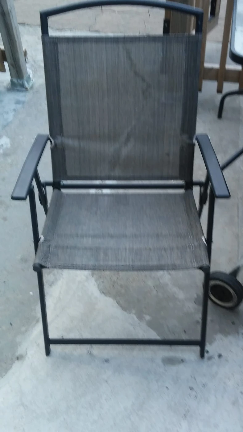Patio table - photo 3