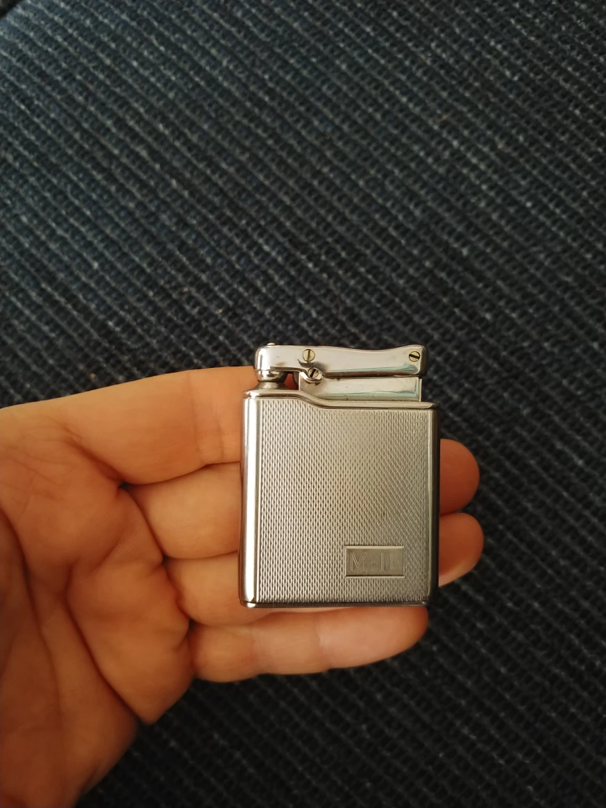 Colibri Silver Tone Lighter Made in France Plus 5 Ronson Flints