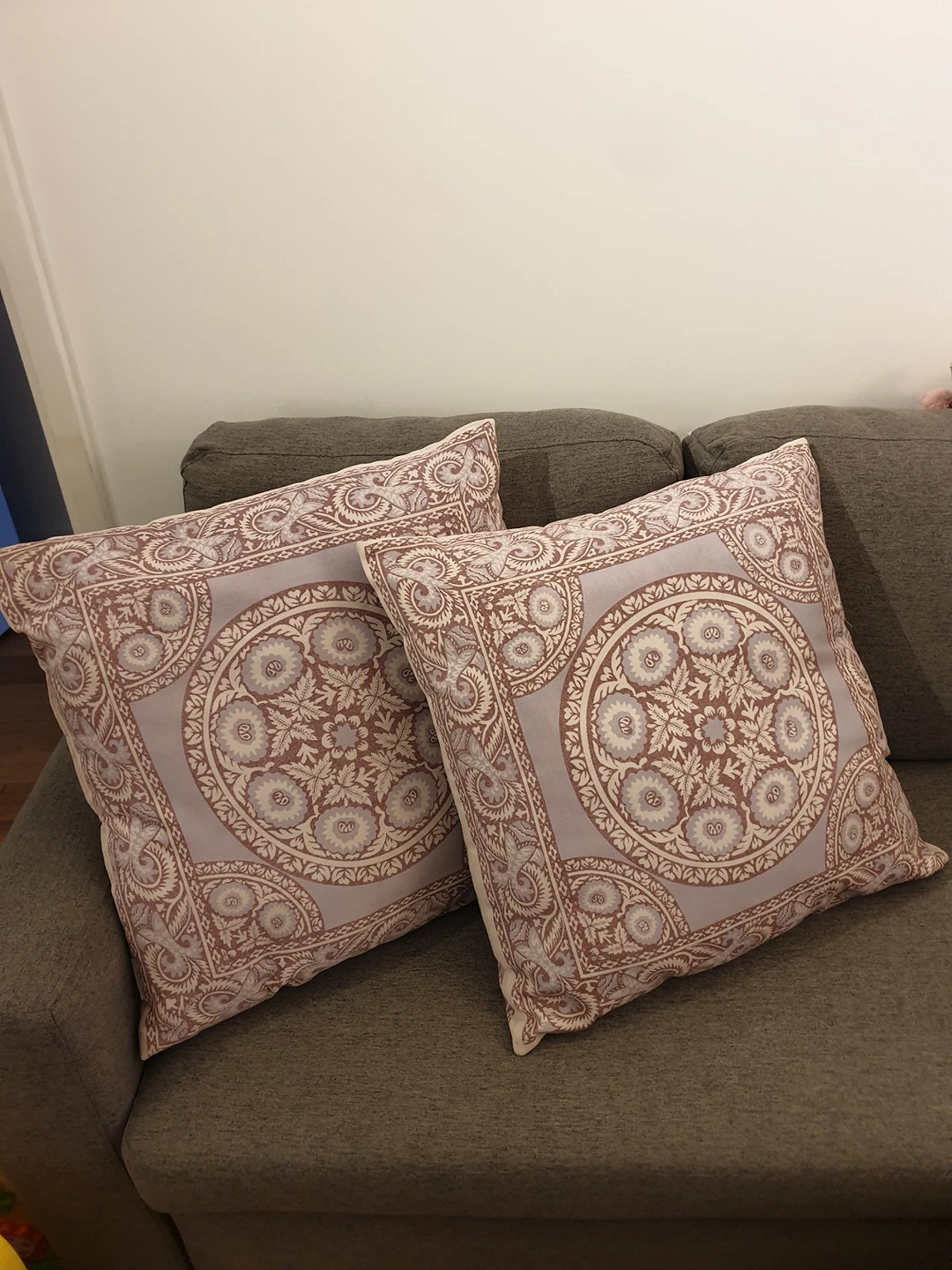Pottery barn decorative pillows thumbnail