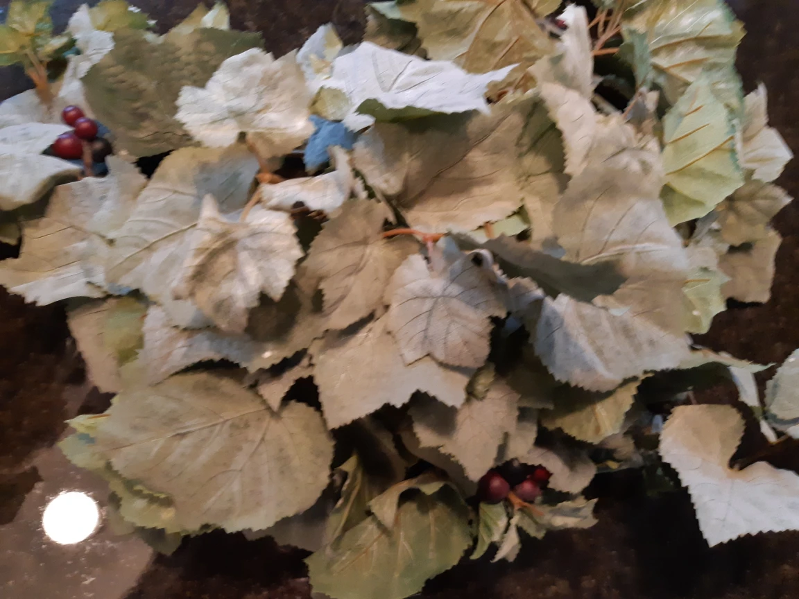 Artificial Vines/Leaves/Greenery thumbnail