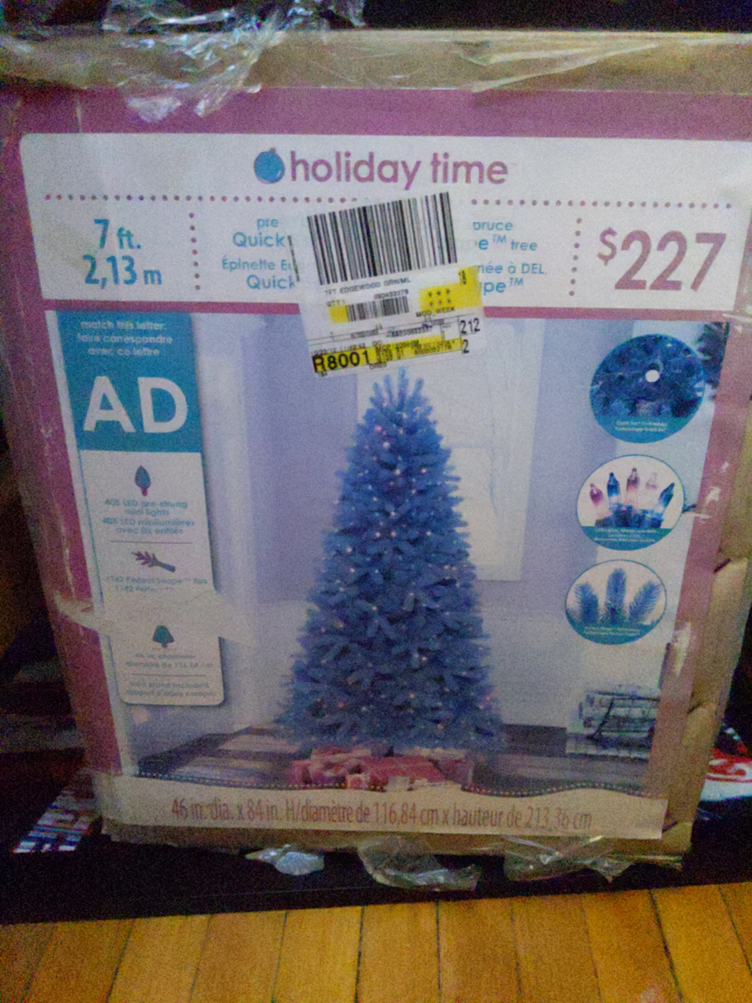 FREE Christmas tree w/ lights! Pick up! thumbnail