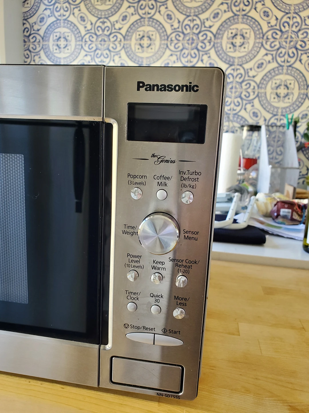 Panasonic Microwave Cyclone Inverter - photo 5