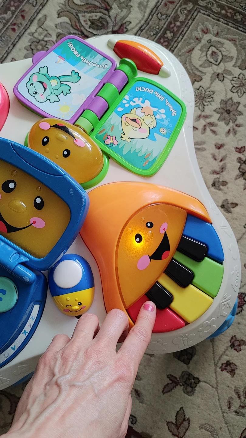 Fisher-Price Laugh&Learn Fun Table - photo 3