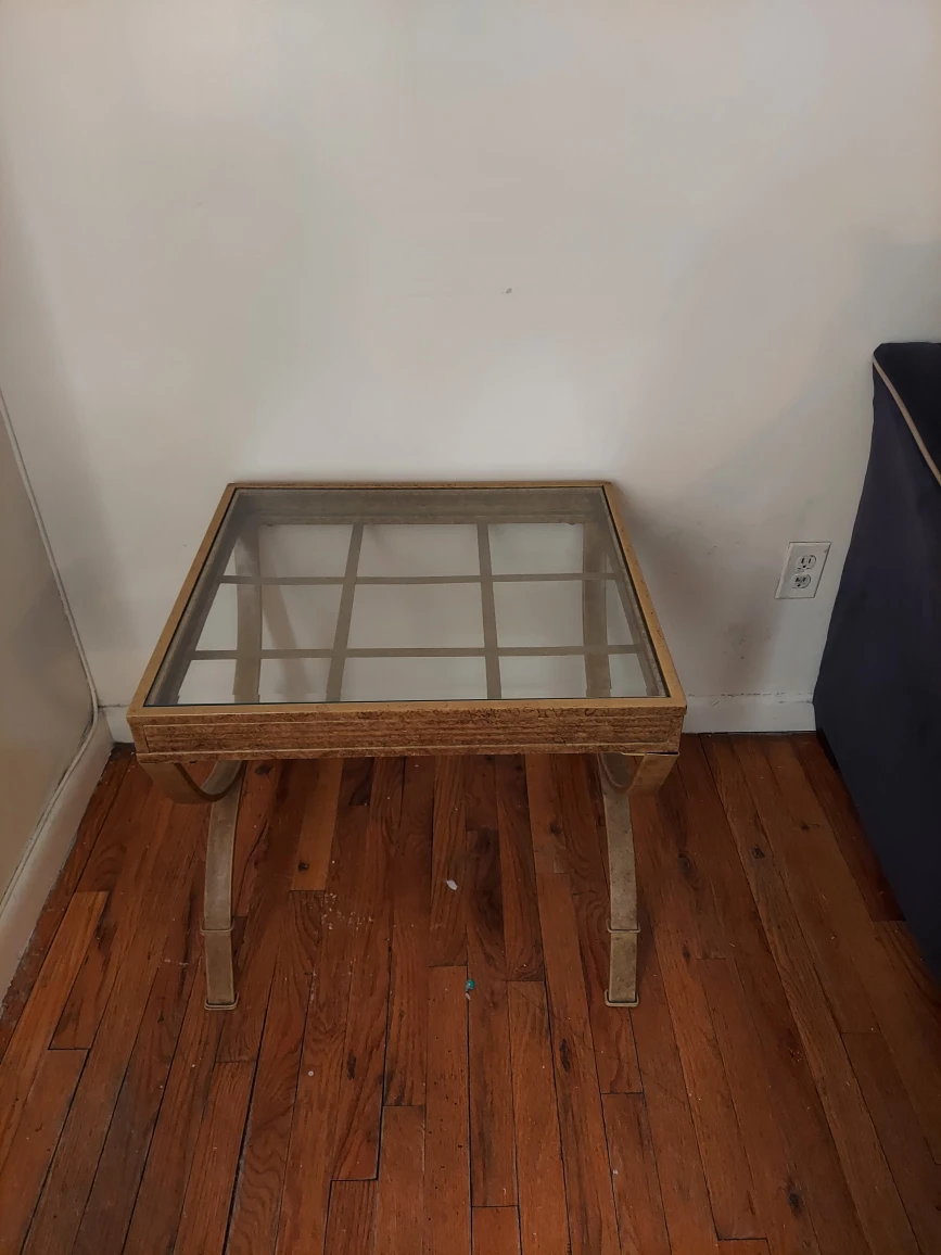 Coffee table, 2 end tables and area rug. - photo 3