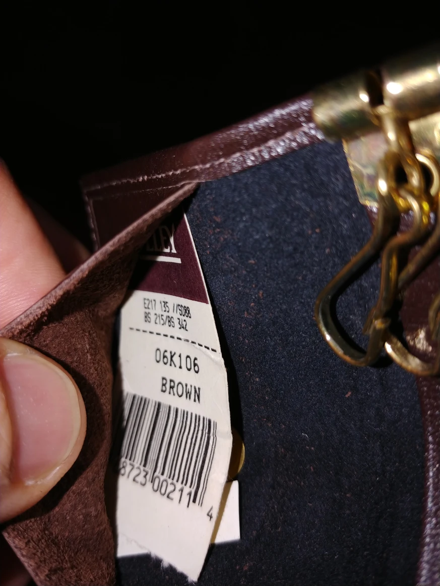 Tilley Leather Key Case License 6 Keys Real Cal - photo 4