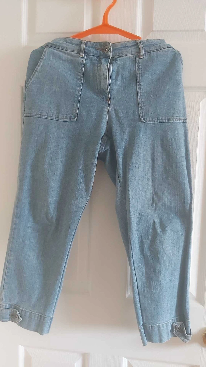 WOMEN'S CLOTHES thumbnail