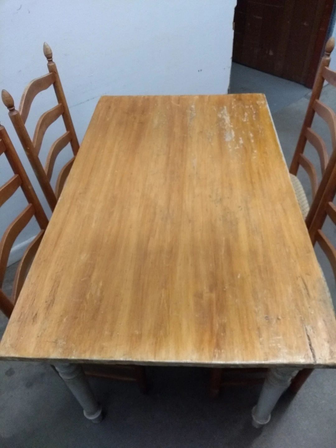 Rustic Table & Chairs + Free Delivery - photo 2