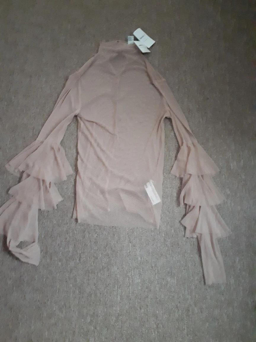 knit top thumbnail