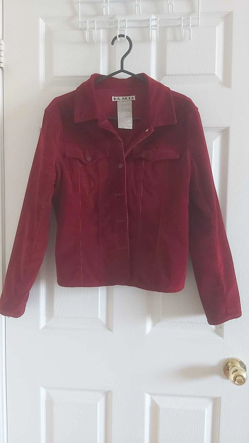 WOMEN'S CLOTHING thumbnail