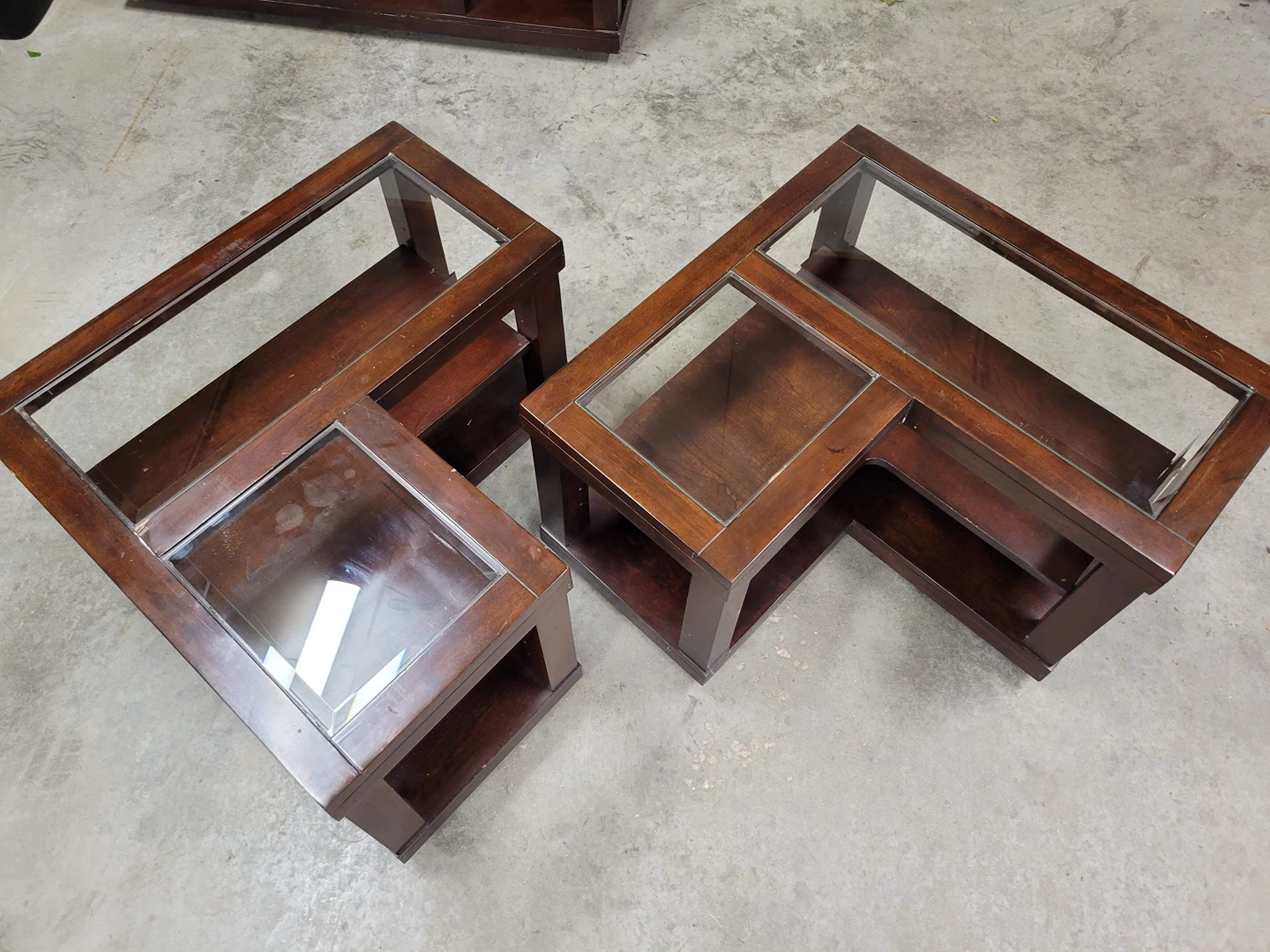 living room table set image indicator(4)