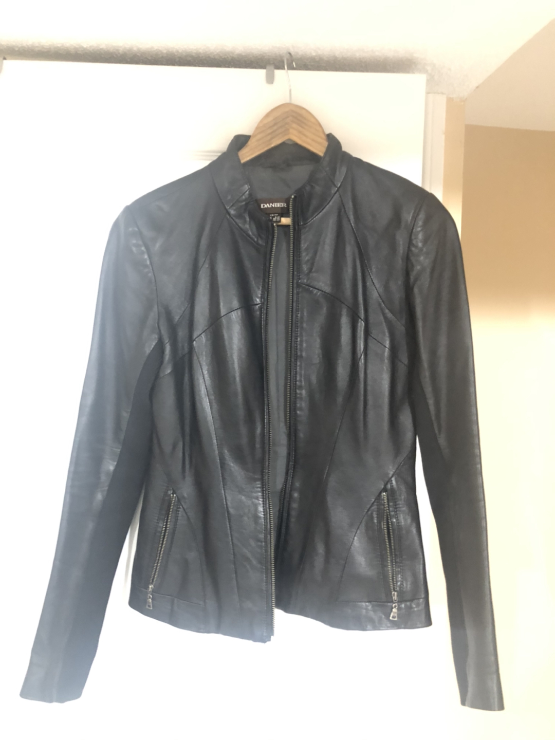 Leather jacket  - photo 3