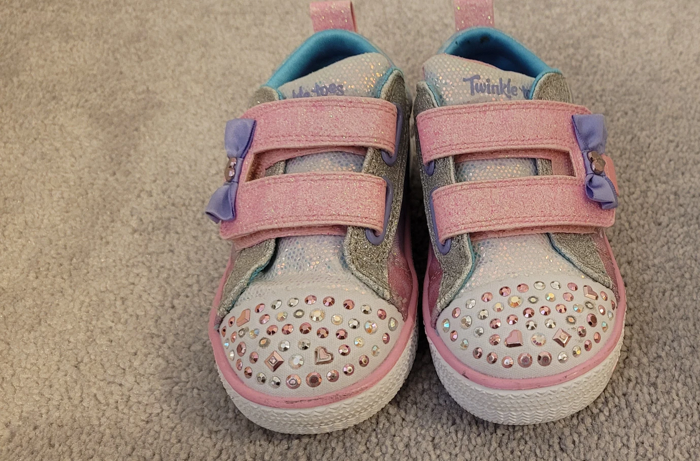 Skechers light-up sneakers - size 9