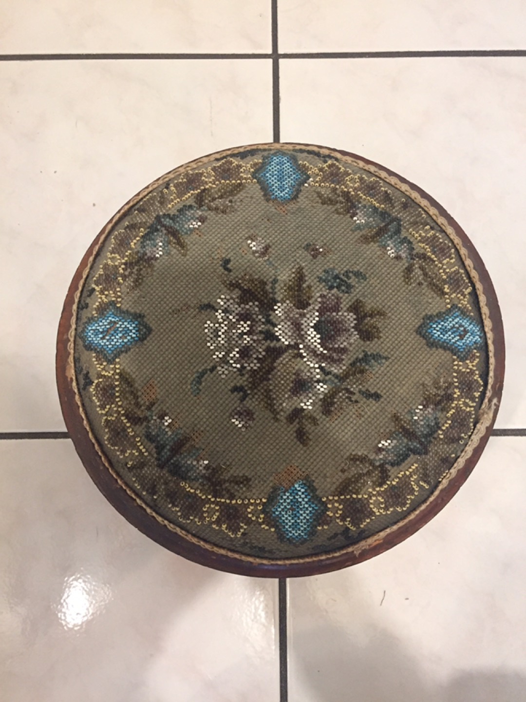 Stool Foot Rest. - photo 4
