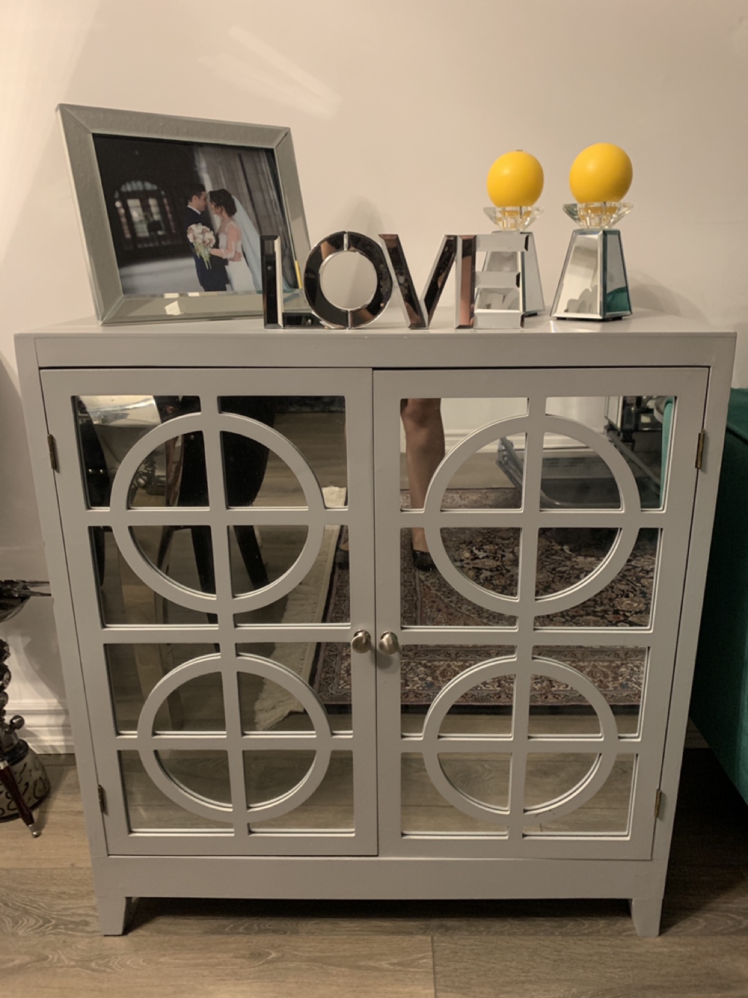 mirrore console