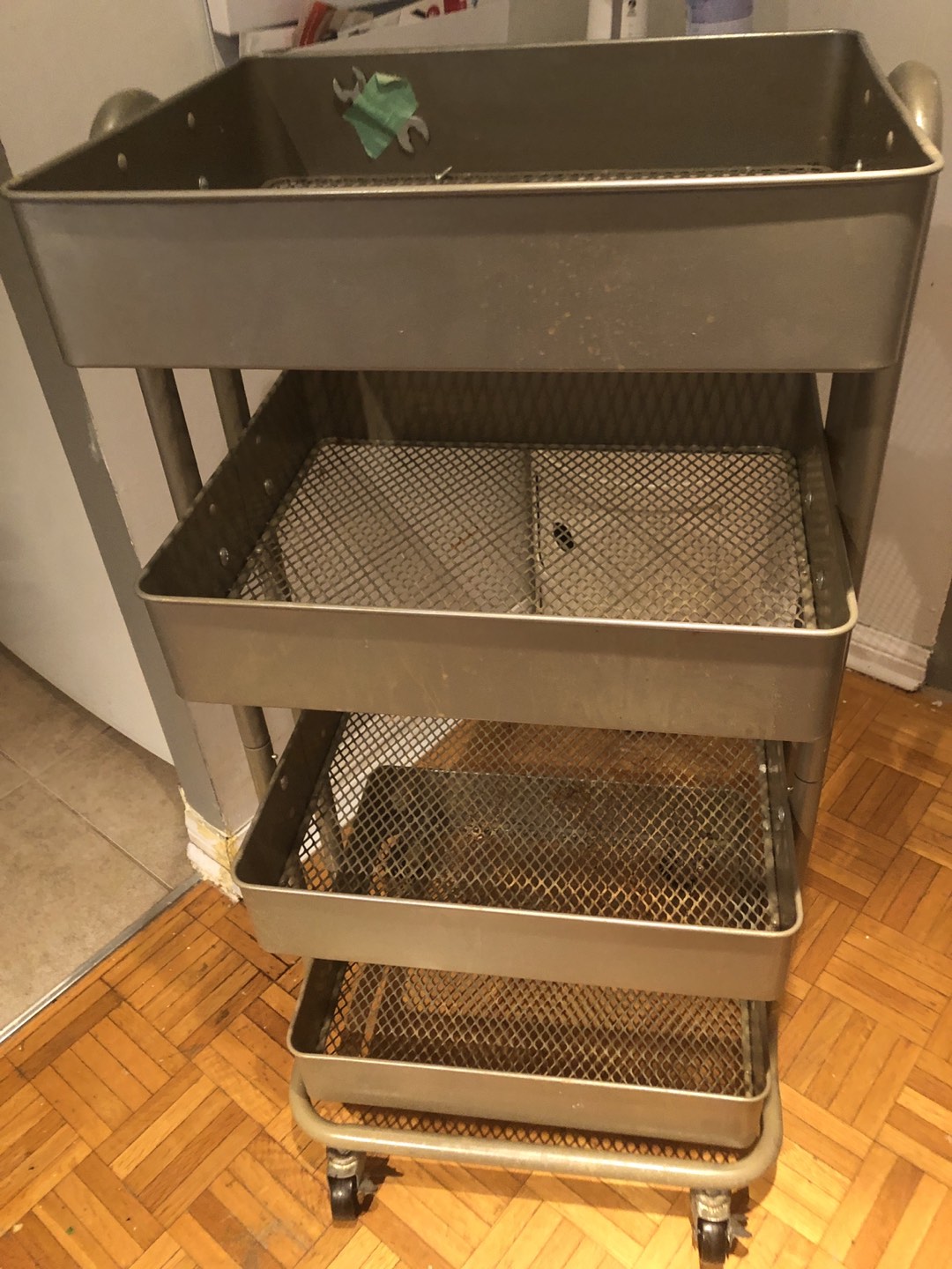 Rolling cart thumbnail