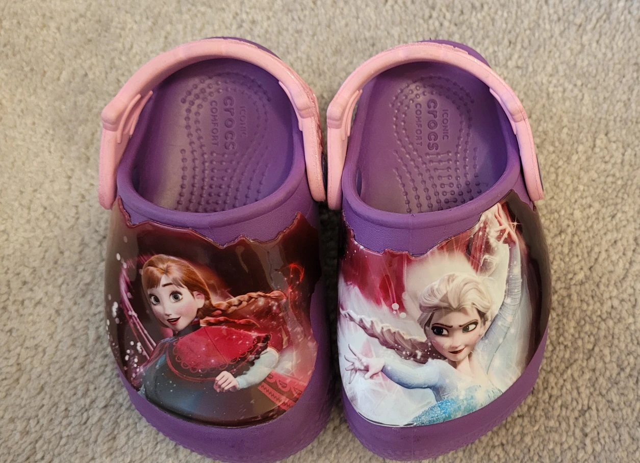 Crocs clogs for toddler girls - photo 3
